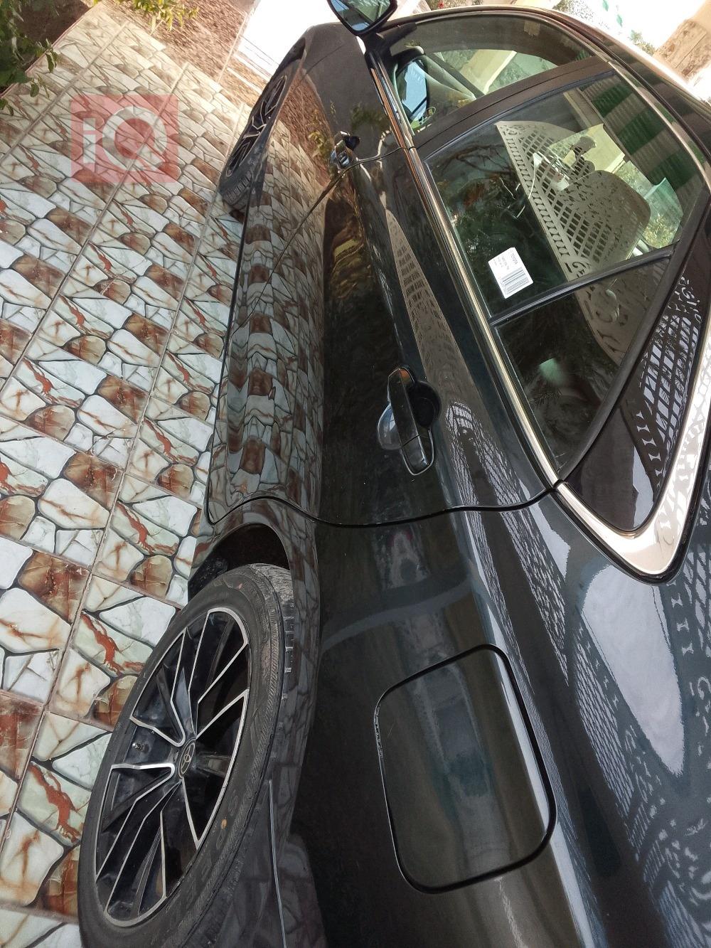 تۆیۆتا کامری